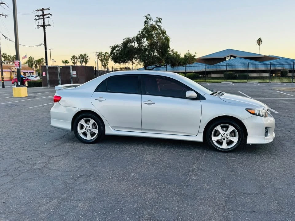 2012 Toyota Corolla 10th Gen - Image 4 of 10