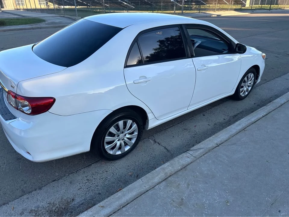 2012 Toyota Corolla 10th Gen - Image 6 of 9