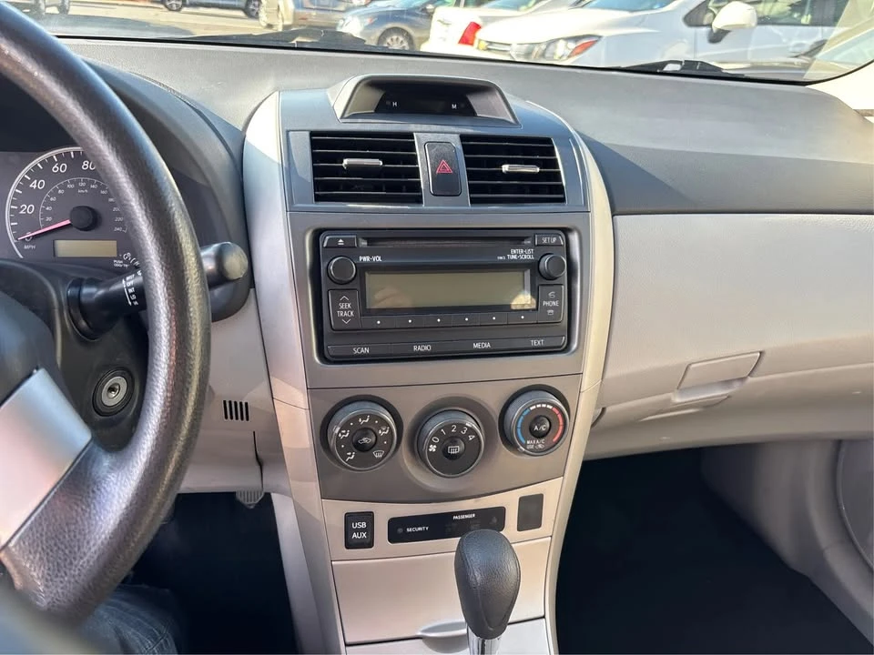 2012 Toyota Corolla 10th Gen - Image 11 of 17