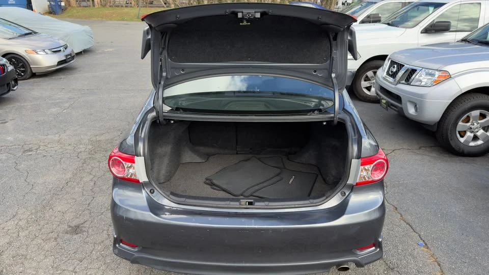 2012 Toyota Corolla 10th Gen - Image 9 of 16