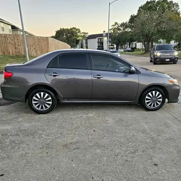 2012 Toyota Corolla Deluxe