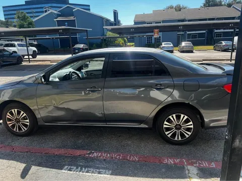 2012 Toyota Corolla 10th Gen - Image 4 of 4