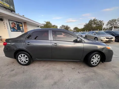2012 Toyota Corolla 10th Gen - Image 3 of 18