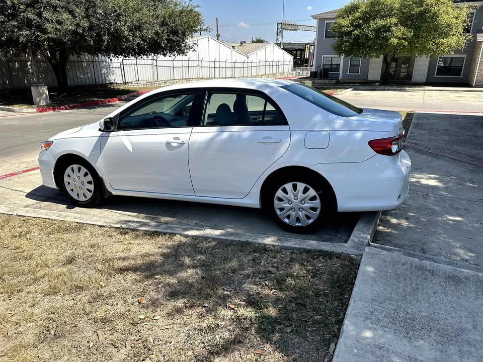 2012 Toyota Corolla 10th Gen - Image 4 of 10