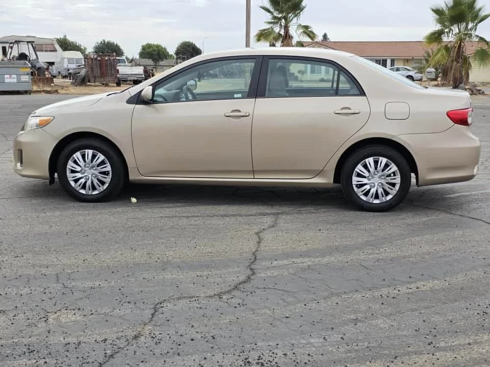 2012 Toyota Corolla 10th Gen - Image 11 of 16