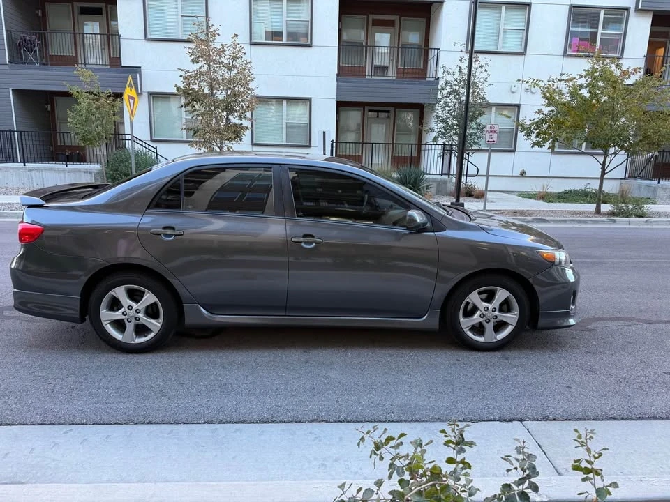 2012 Toyota Corolla 10th Gen - Image 5 of 11