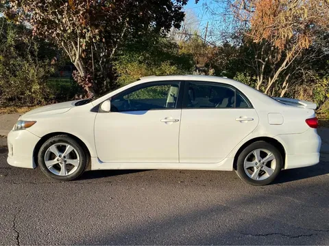 2012 Toyota Corolla 10th Gen - Image 2 of 10