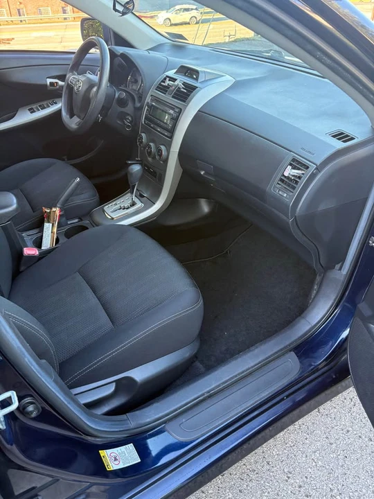 2012 Toyota Corolla 10th Gen - Image 7 of 12