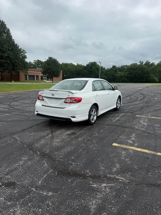 2012 Toyota Corolla 10th Gen - Image 11 of 16