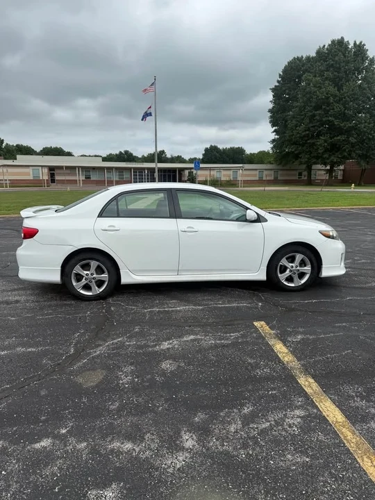 2012 Toyota Corolla 10th Gen - Image 10 of 16