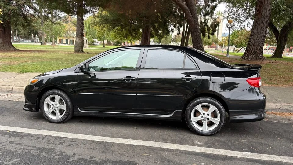 2012 Toyota Corolla 10th Gen - Image 14 of 18