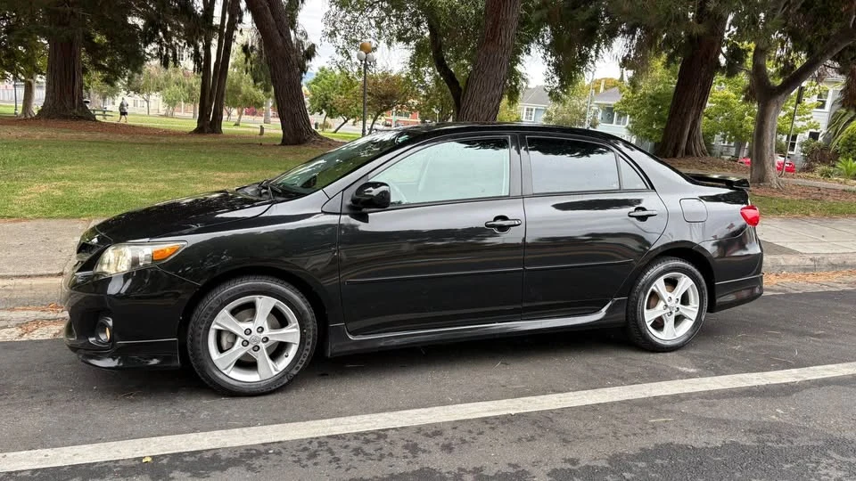 2012 Toyota Corolla 10th Gen - Image 13 of 18