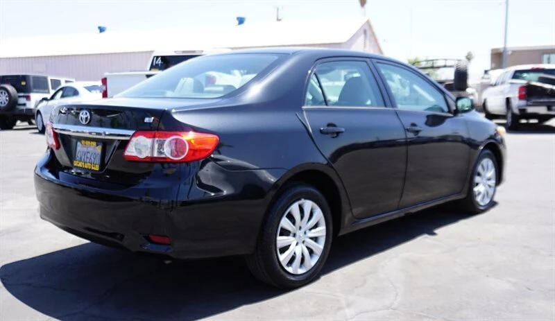 2012 Toyota Corolla 10th Gen - Image 12 of 18