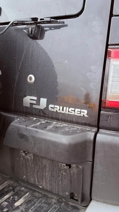 2012 Toyota FJ Cruiser - Image 8 of 14