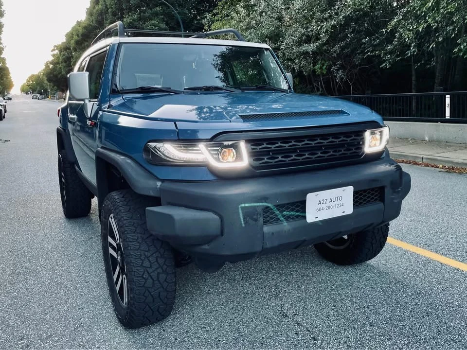 2012 Toyota FJ Cruiser - Image 10 of 19