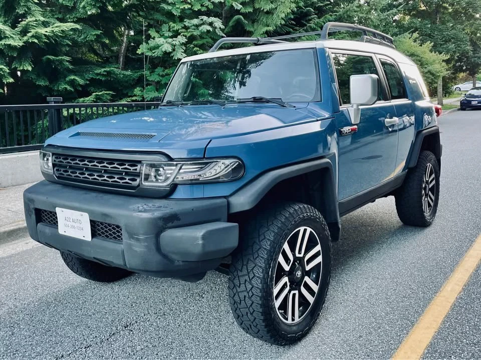 2012 Toyota FJ Cruiser - Image 9 of 19