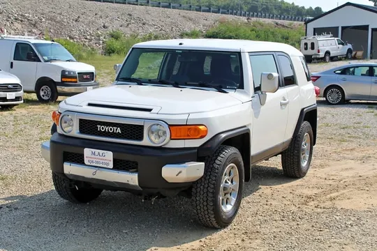 2012 Toyota FJ Cruiser Sport Utility 2D
