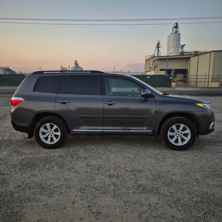 2012 Toyota Highlander - Image 3 of 20