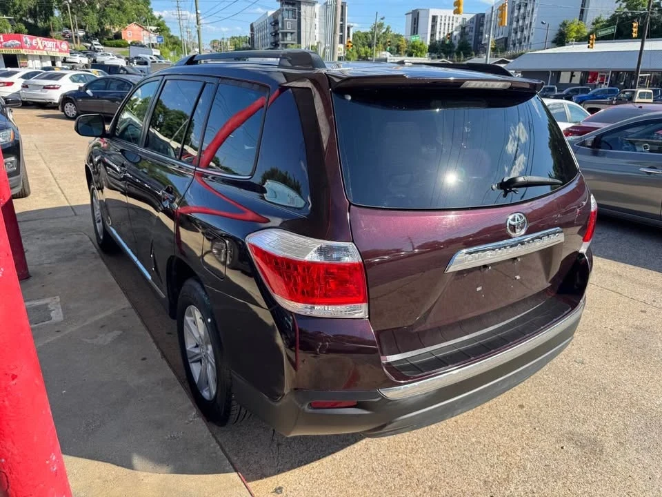 2012 Toyota Highlander - Image 5 of 20