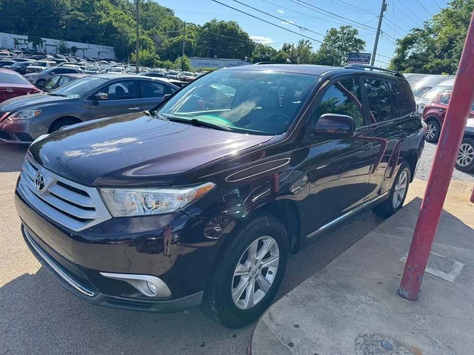 2012 Toyota Highlander - Image 2 of 18