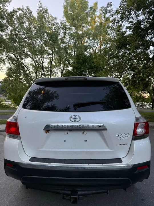 2012 Toyota Highlander - Image 6 of 13