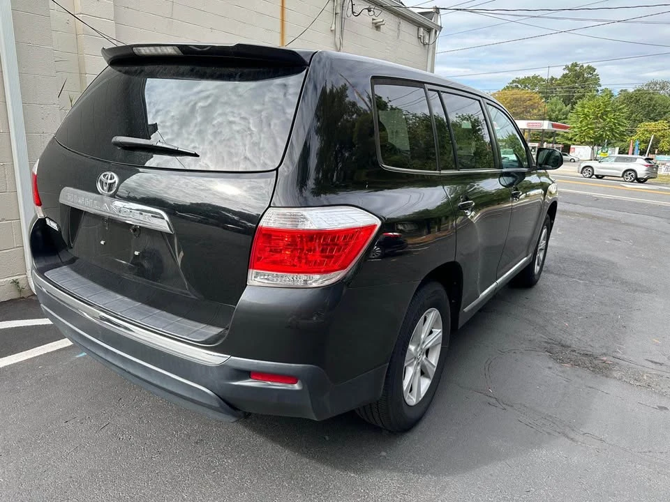 2012 Toyota Highlander - Image 3 of 12