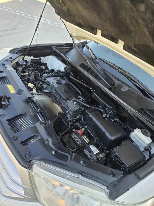 2012 Toyota Highlander - Image 3 of 11