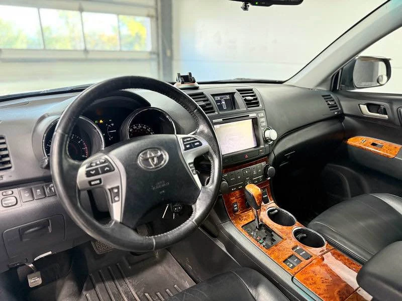 2012 Toyota Highlander - Image 5 of 7