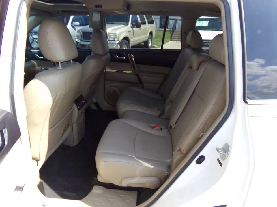 2012 Toyota Highlander - Image 13 of 20