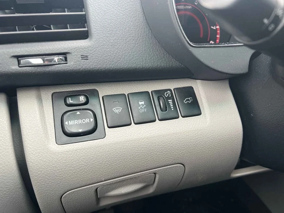 2012 Toyota Highlander - Image 18 of 20