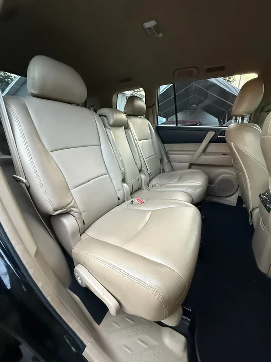 2012 Toyota Highlander - Image 17 of 20