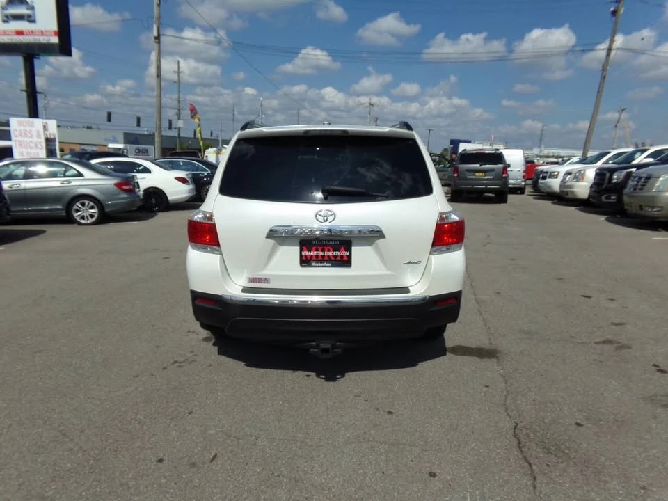 2012 Toyota Highlander - Image 7 of 20