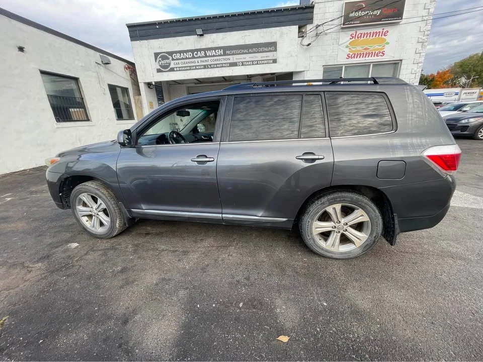 2012 Toyota Highlander - Image 5 of 10