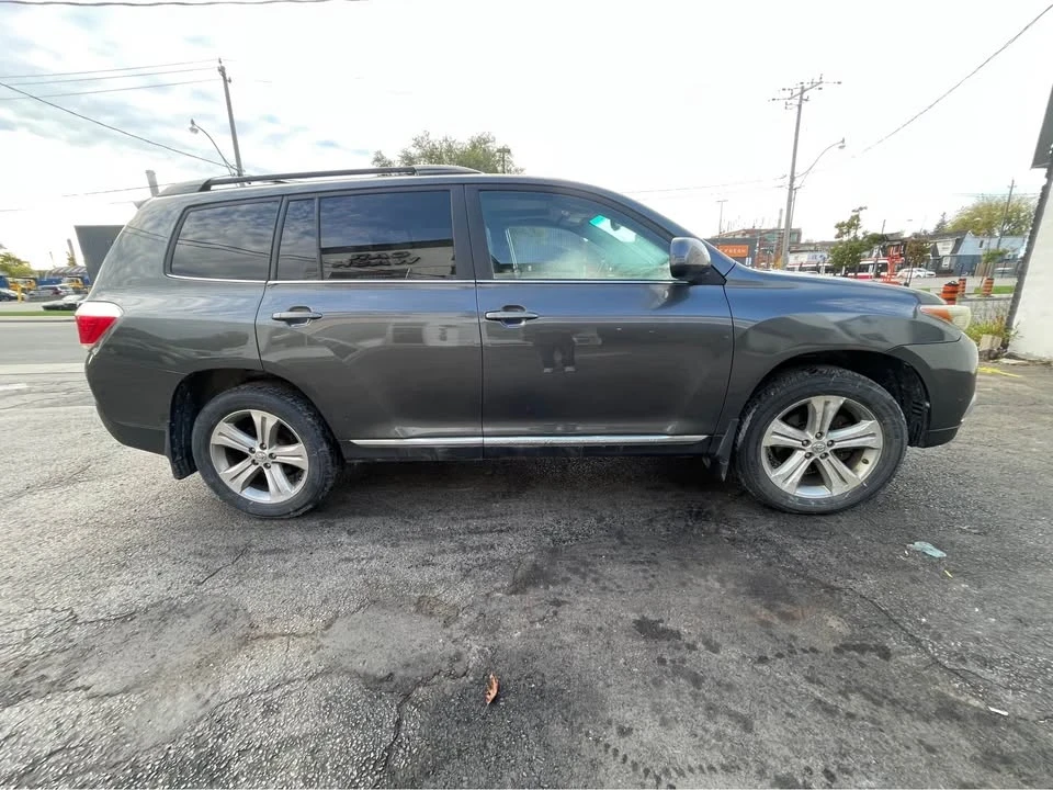 2012 Toyota Highlander - Image 4 of 10