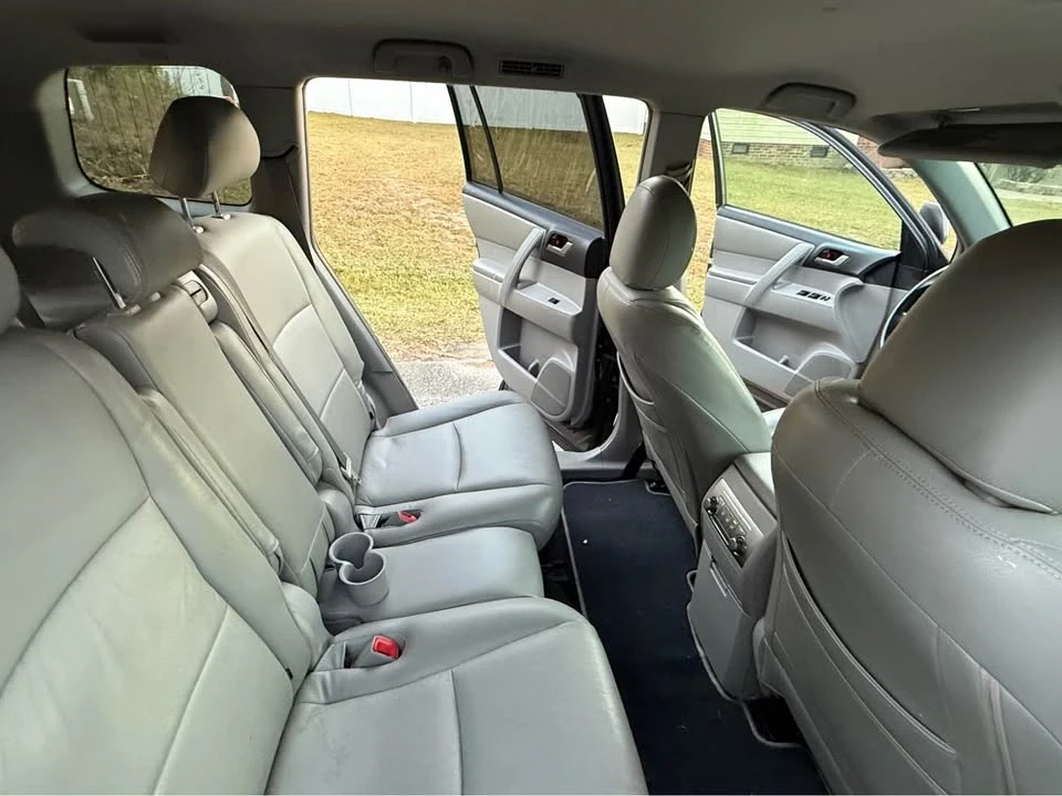 2012 Toyota Highlander - Image 6 of 12