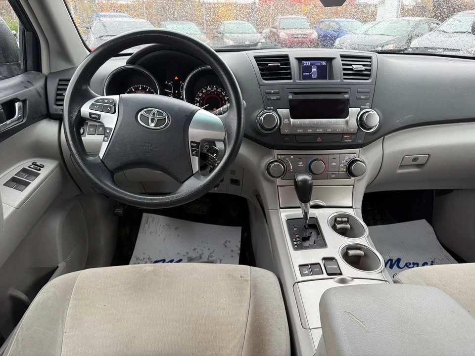 2012 Toyota Highlander - Image 7 of 15