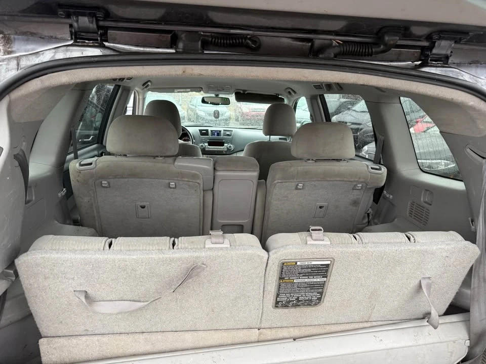 2012 Toyota Highlander - Image 12 of 15