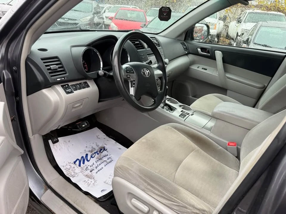 2012 Toyota Highlander - Image 6 of 15