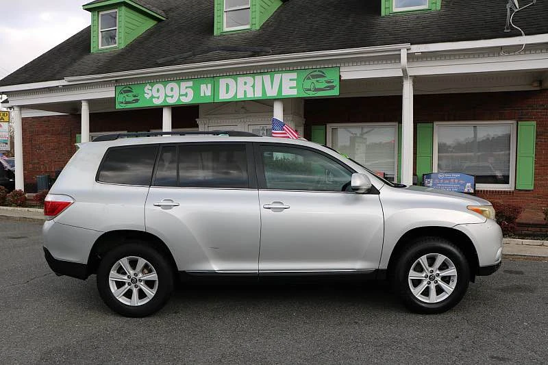 2012 Toyota Highlander - Image 4 of 10
