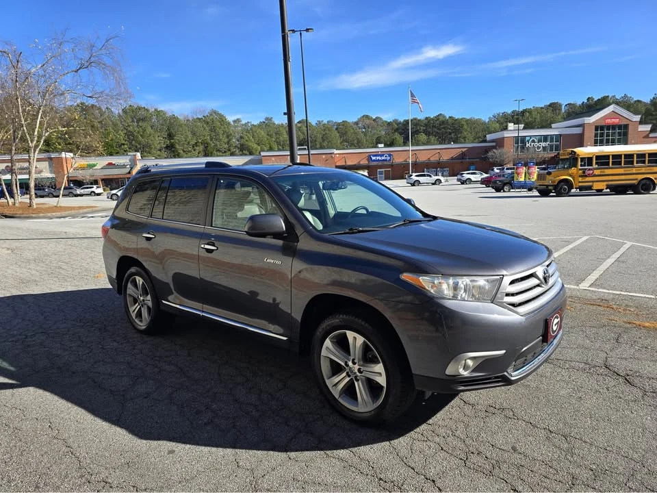 2012 Toyota Highlander - Image 8 of 18