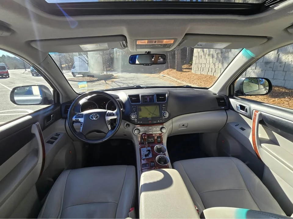 2012 Toyota Highlander - Image 18 of 18