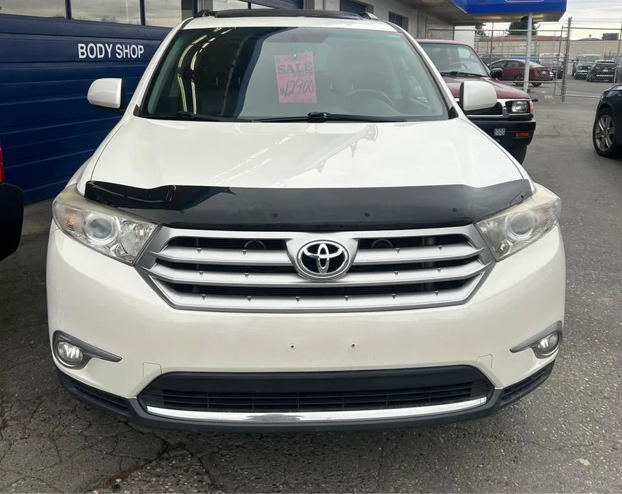 2012 Toyota Highlander - Image 2 of 8