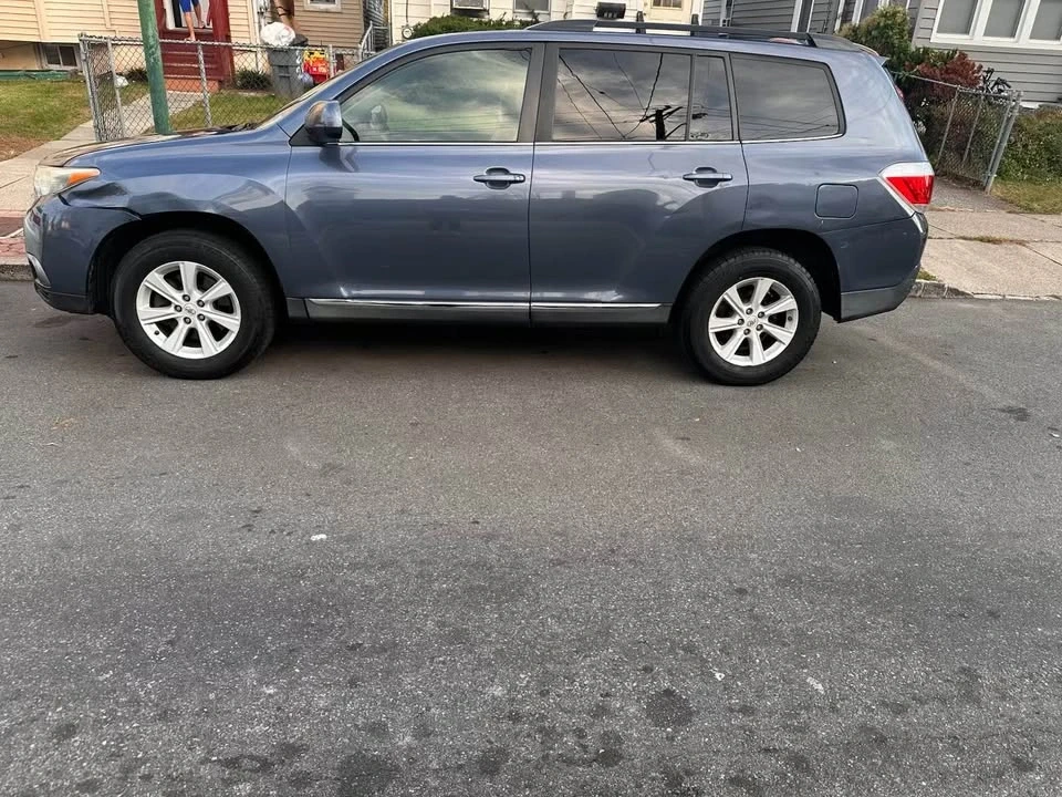 2012 Toyota Highlander - Image 4 of 5
