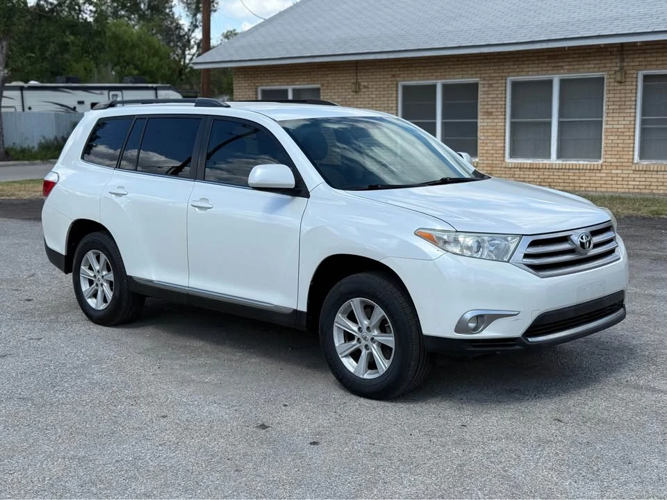 2012 Toyota Highlander - Image 7 of 18