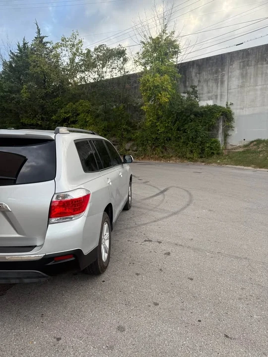 2012 Toyota Highlander - Image 4 of 12