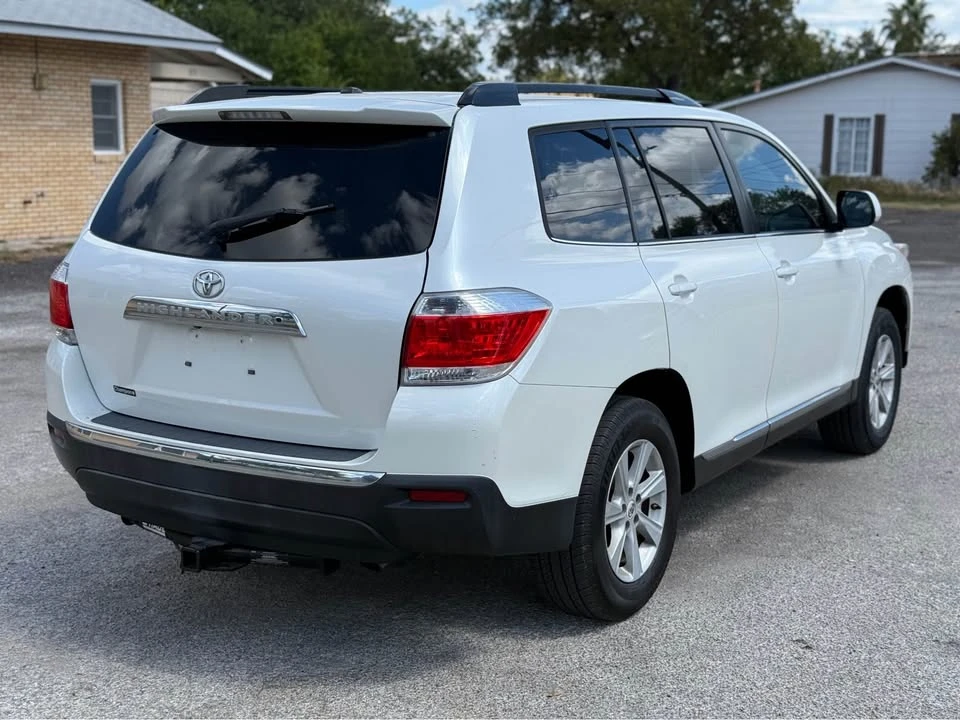 2012 Toyota Highlander - Image 5 of 18