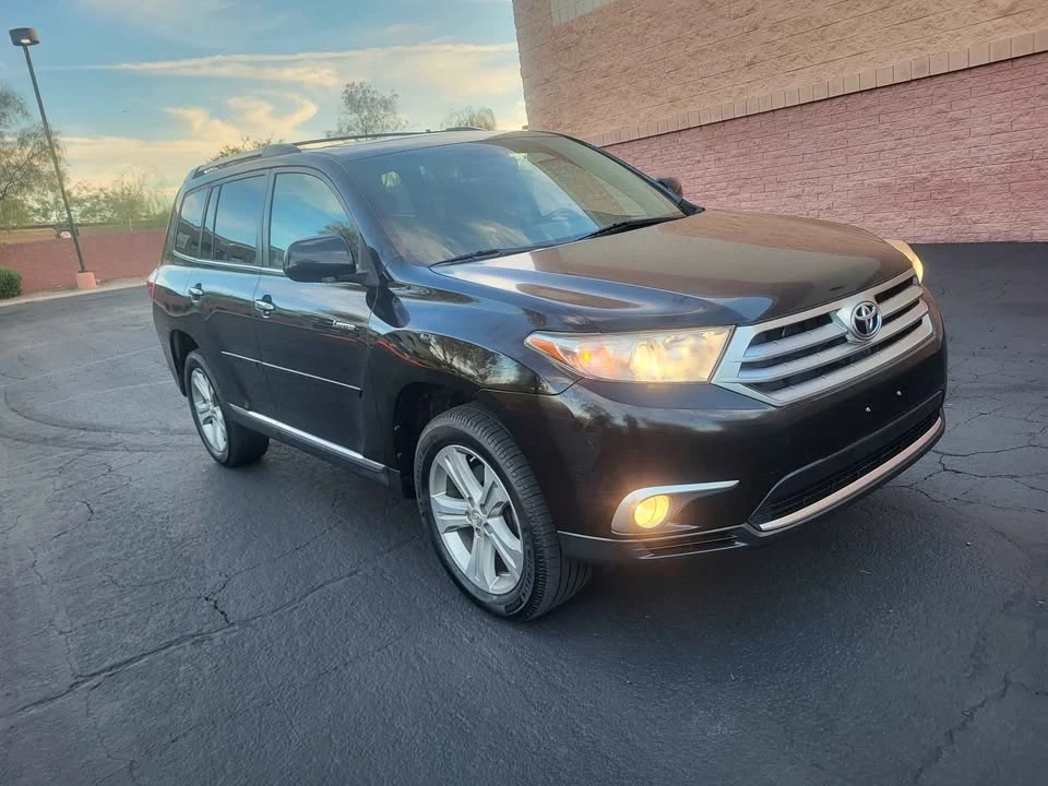 2012 Toyota Highlander - Image 3 of 12