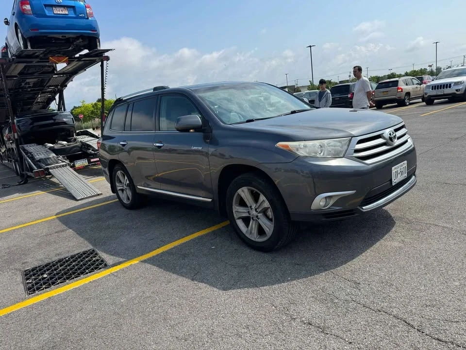 2012 Toyota Highlander - Image 2 of 6