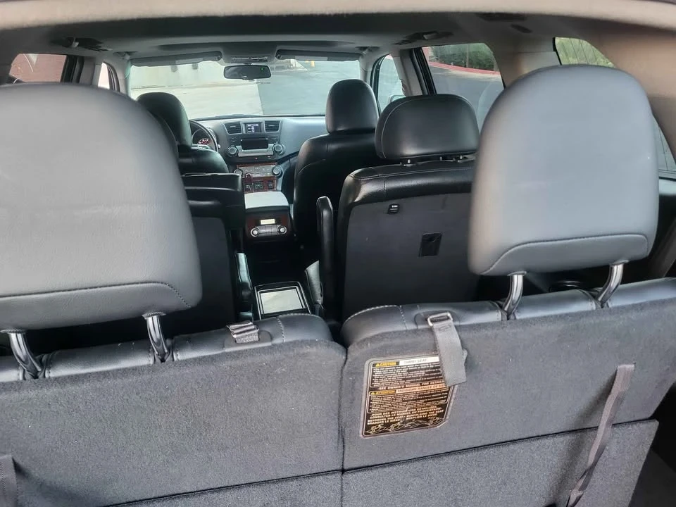 2012 Toyota Highlander - Image 10 of 12