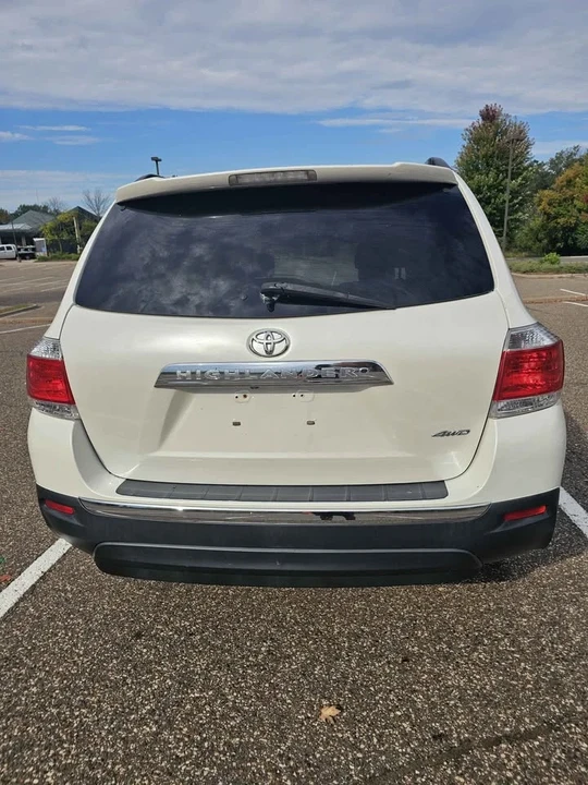 2012 Toyota Highlander - Image 4 of 18